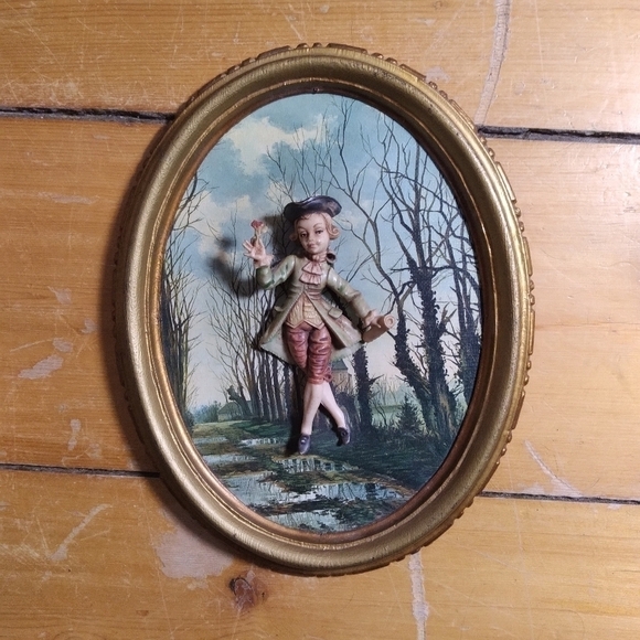 vintage Empire Resin Figural Oval Wall Plaques Italy Mid Century (Set of 2) - Picture 3 of 7